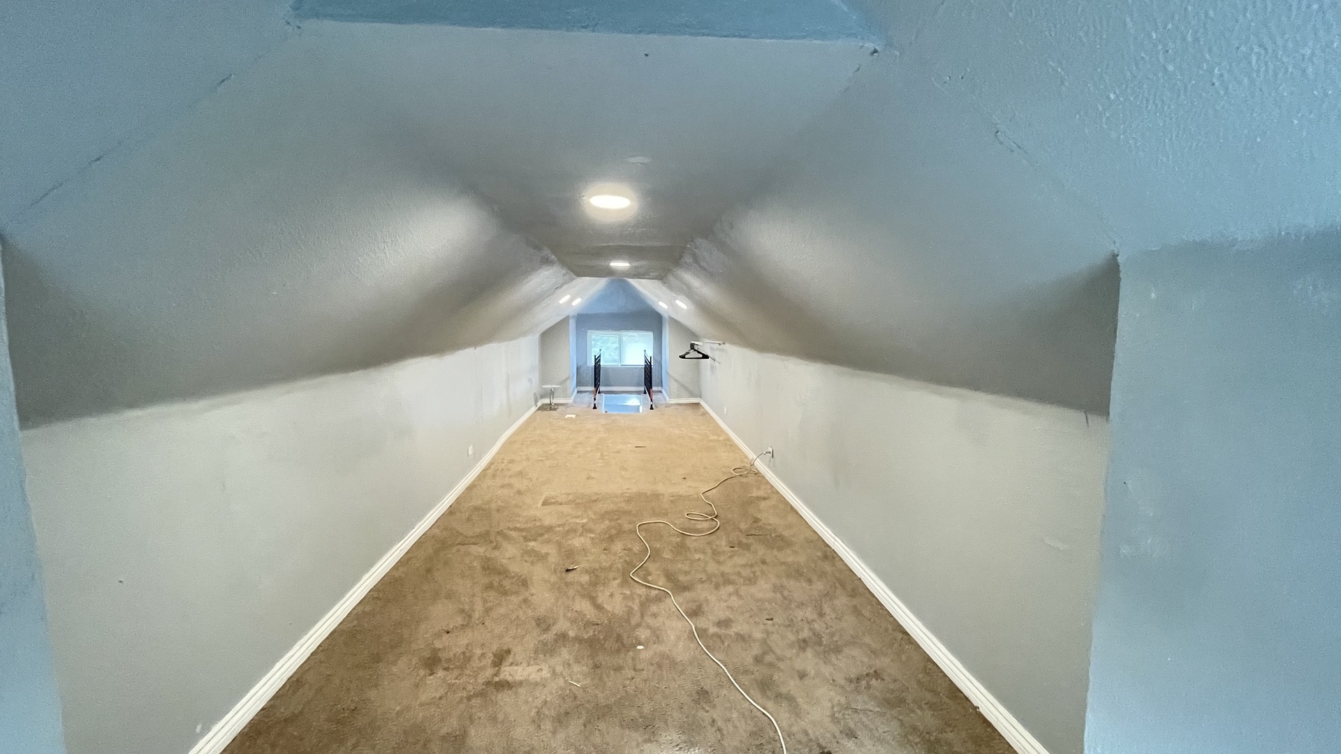 Chicago, Illinois 60637, United States, 3 Bedrooms Bedrooms, ,2 BathroomsBathrooms,Residential,Active,209993