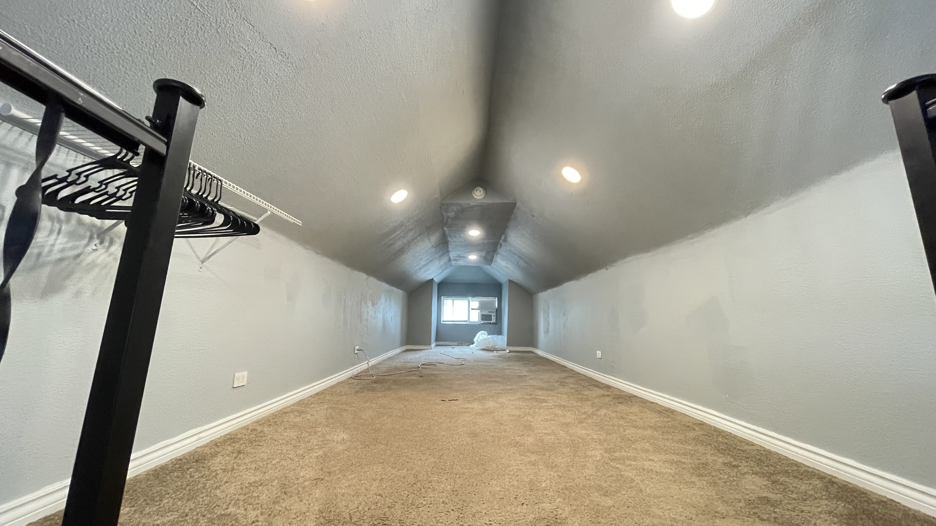 Chicago, Illinois 60637, United States, 3 Bedrooms Bedrooms, ,2 BathroomsBathrooms,Residential,Active,209993