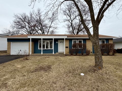 Tiny photo for 54 Brantwood Avenue, Elk Grove Village, IL 60007 (MLS # 12531791)