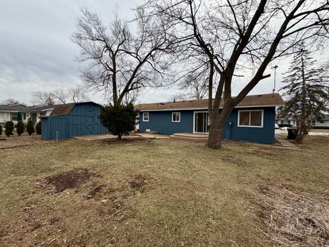 Tiny photo for 54 Brantwood Avenue, Elk Grove Village, IL 60007 (MLS # 12531791)