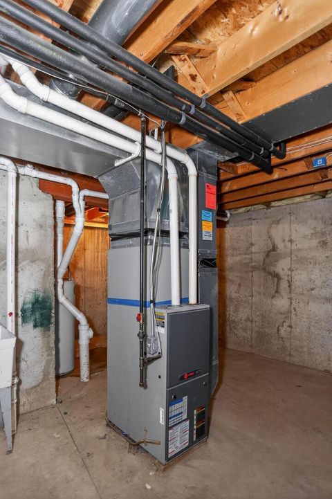 Tiny photo for 709 Cambridge Avenue, Rockford, IL 61102 (MLS # 12555838)