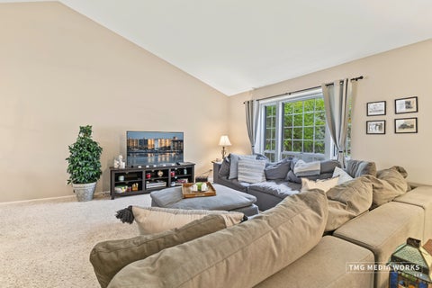 Tiny photo for 195 Meadow Lakes Boulevard, Aurora, IL 60504 (MLS # 12762811)