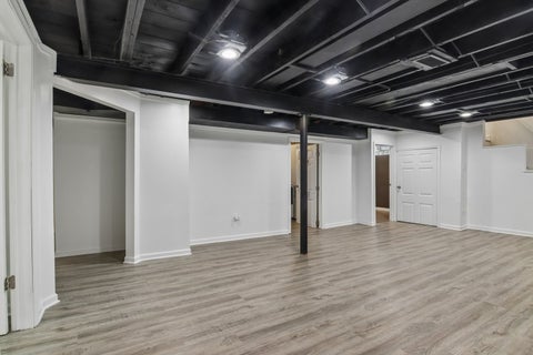Tiny photo for 15606 Ingleside Avenue, Dolton, IL 60419 (MLS # 12651429)