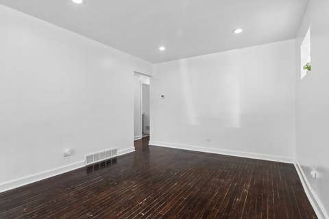 Tiny photo for 15606 Ingleside Avenue, Dolton, IL 60419 (MLS # 12651429)