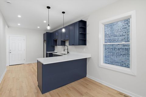 Tiny photo for 821 N Lockwood Avenue, Chicago, IL 60651 (MLS # 12593578)