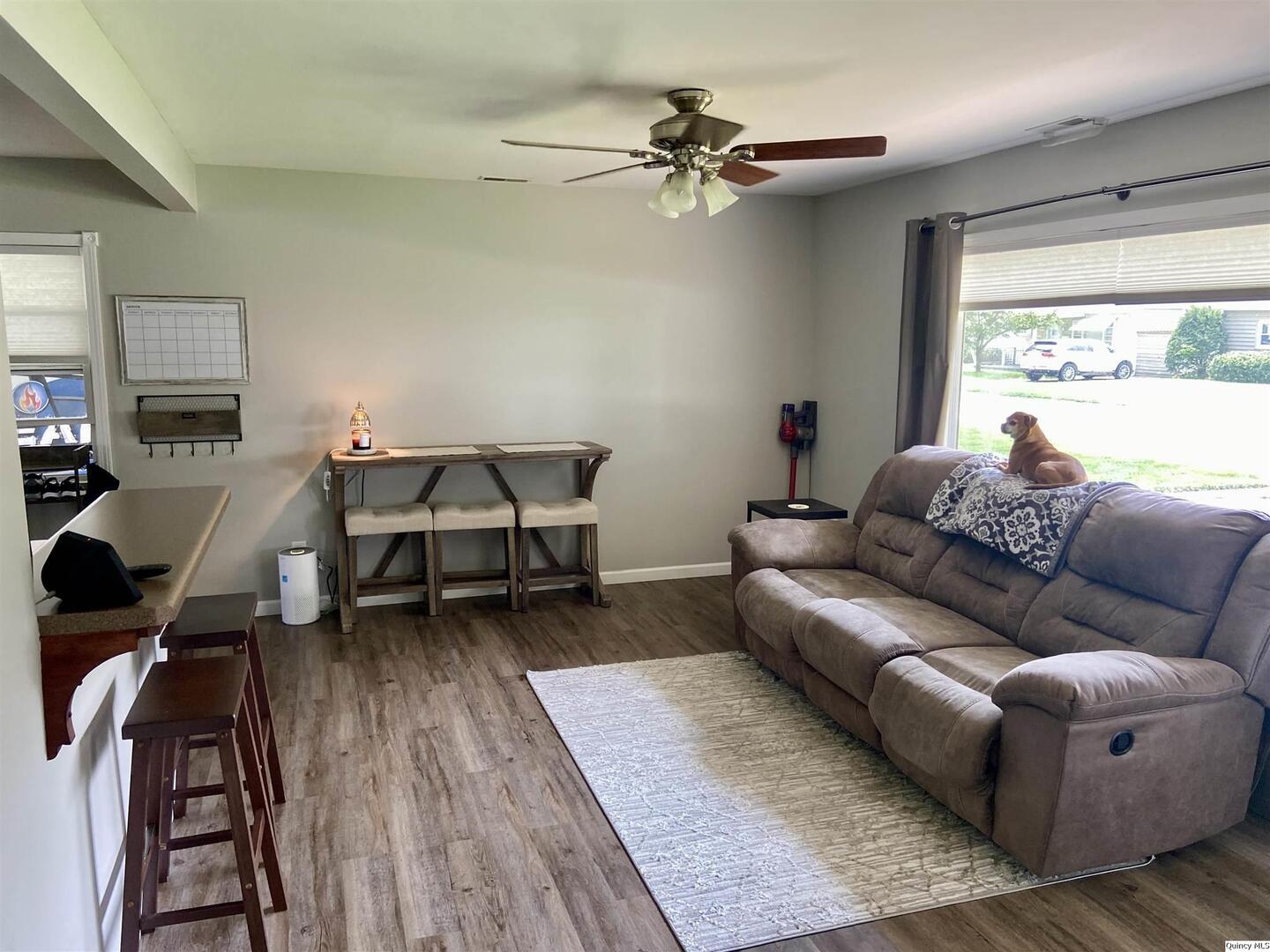 1701 West Granview Drive