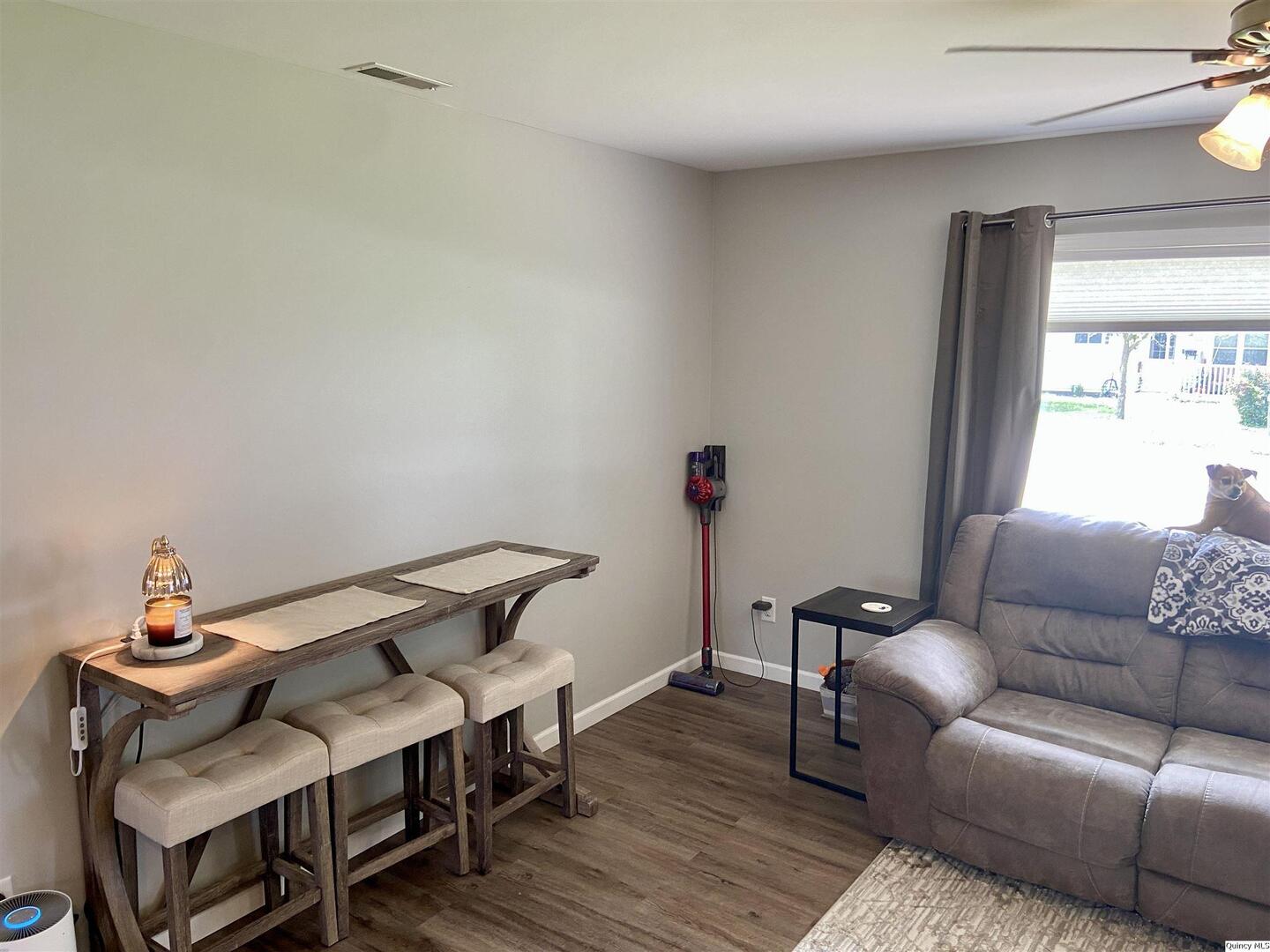 1701 West Granview Drive