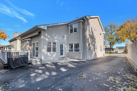 Tiny photo for 918 S Fairfield Avenue, Lombard, IL 60148 (MLS # 12504530)