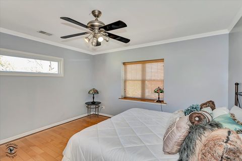 Tiny photo for 918 S Fairfield Avenue, Lombard, IL 60148 (MLS # 12504530)