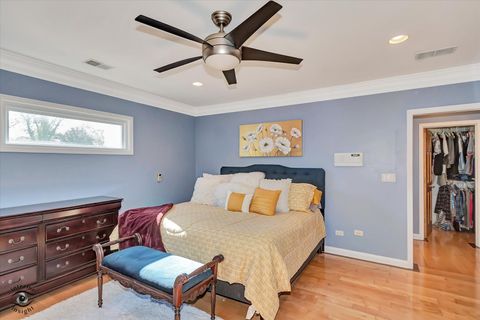 Tiny photo for 918 S Fairfield Avenue, Lombard, IL 60148 (MLS # 12504530)