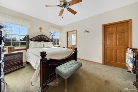 Tiny photo for 21400 Mays Lake Drive, Crest Hill, IL 60403 (MLS # 12603186)