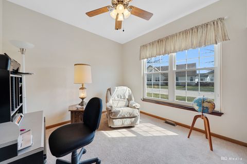 Tiny photo for 21400 Mays Lake Drive, Crest Hill, IL 60403 (MLS # 12603186)