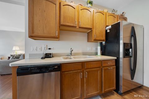 Tiny photo for 21400 Mays Lake Drive, Crest Hill, IL 60403 (MLS # 12603186)