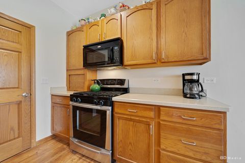 Tiny photo for 21400 Mays Lake Drive, Crest Hill, IL 60403 (MLS # 12603186)