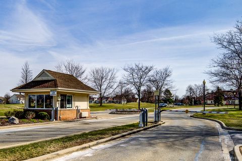 Tiny photo for 21400 Mays Lake Drive, Crest Hill, IL 60403 (MLS # 12603186)