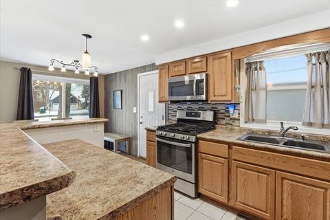 Tiny photo for 4 N lake Avenue, Third Lake, IL 60030 (MLS # 12541280)