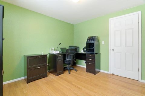 Tiny photo for 4 N lake Avenue, Third Lake, IL 60030 (MLS # 12541280)