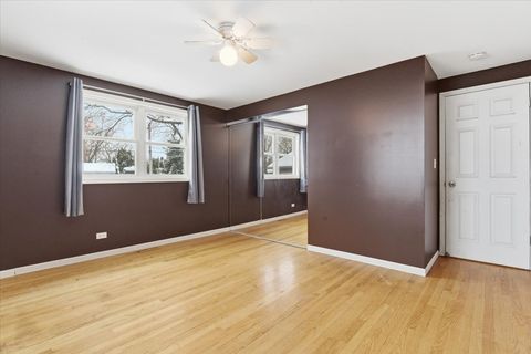 Tiny photo for 4 N lake Avenue, Third Lake, IL 60030 (MLS # 12541280)