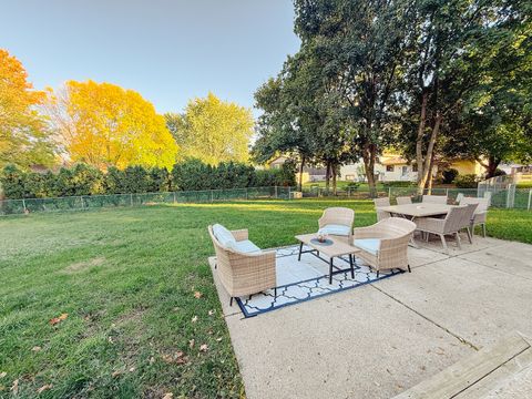 Tiny photo for 1013 Nottingham Lane, Crystal Lake, IL 60014 (MLS # 12503047)