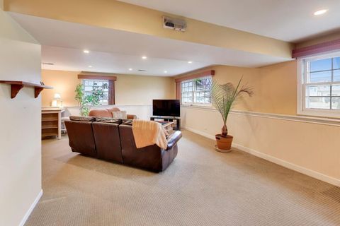 Tiny photo for 2819 N Kennicott Avenue, Arlington Heights, IL 60004 (MLS # 12587661)