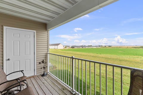 Tiny photo for 440 E Franklin Street #203, Eldridge, IA 52748 (MLS # 12761674)