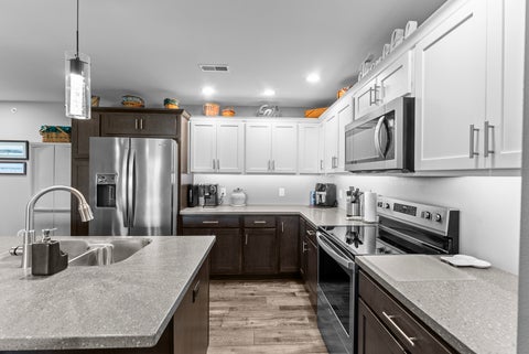 Tiny photo for 440 E Franklin Street #203, Eldridge, IA 52748 (MLS # 12761674)
