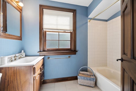 Tiny photo for 258 Lawton Road, Riverside, IL 60546 (MLS # 12788043)