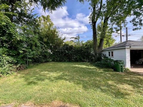 Tiny photo for 9611 Merton Avenue, Oak Lawn, IL 60453 (MLS # 12527822)