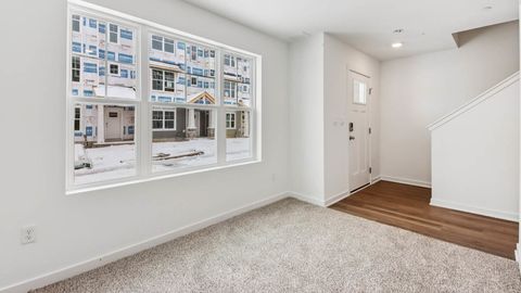 Tiny photo for 549 yosemite Way, Mundelein, IL 60060 (MLS # 12588700)