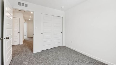 Tiny photo for 549 yosemite Way, Mundelein, IL 60060 (MLS # 12588700)