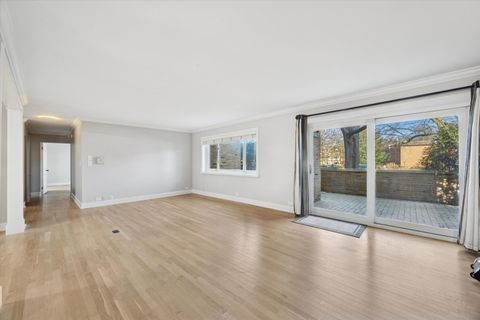 Tiny photo for 320 Claymoor Road #1A, Hinsdale, IL 60521 (MLS # 12523668)