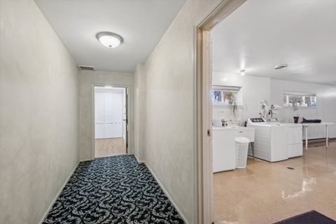 Tiny photo for 320 Claymoor Road #1A, Hinsdale, IL 60521 (MLS # 12523668)