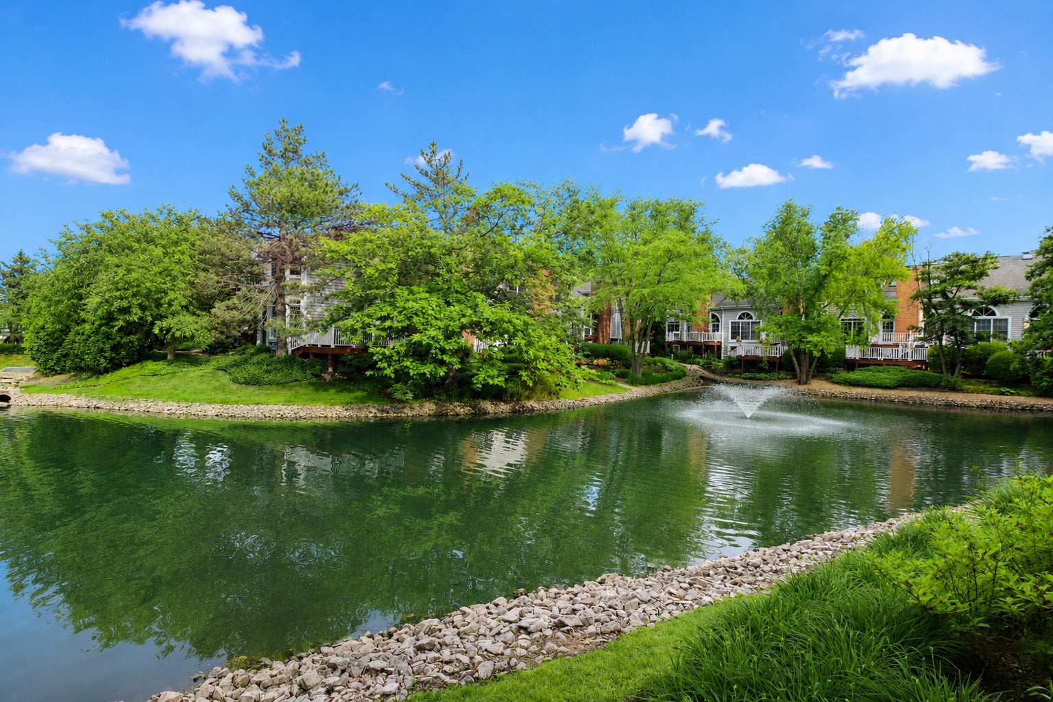 2S729 Parkview Drive