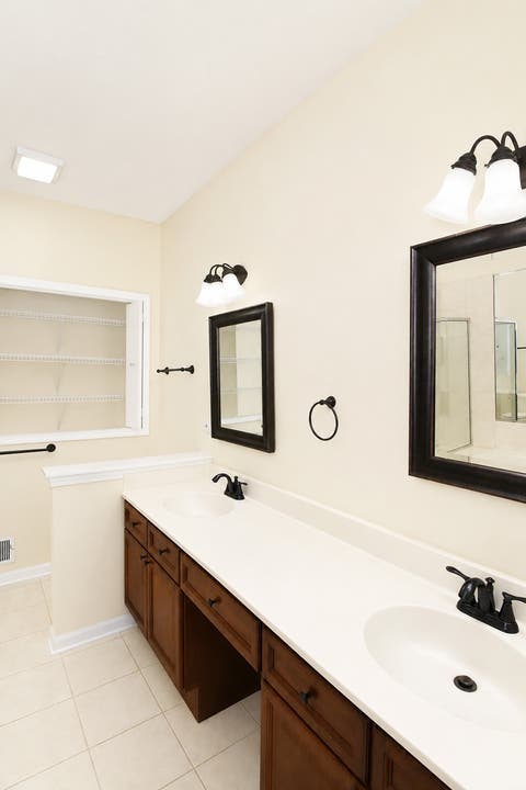 Tiny photo for 2S729 Parkview Drive, Glen Ellyn, IL 60137 (MLS # 12734750)