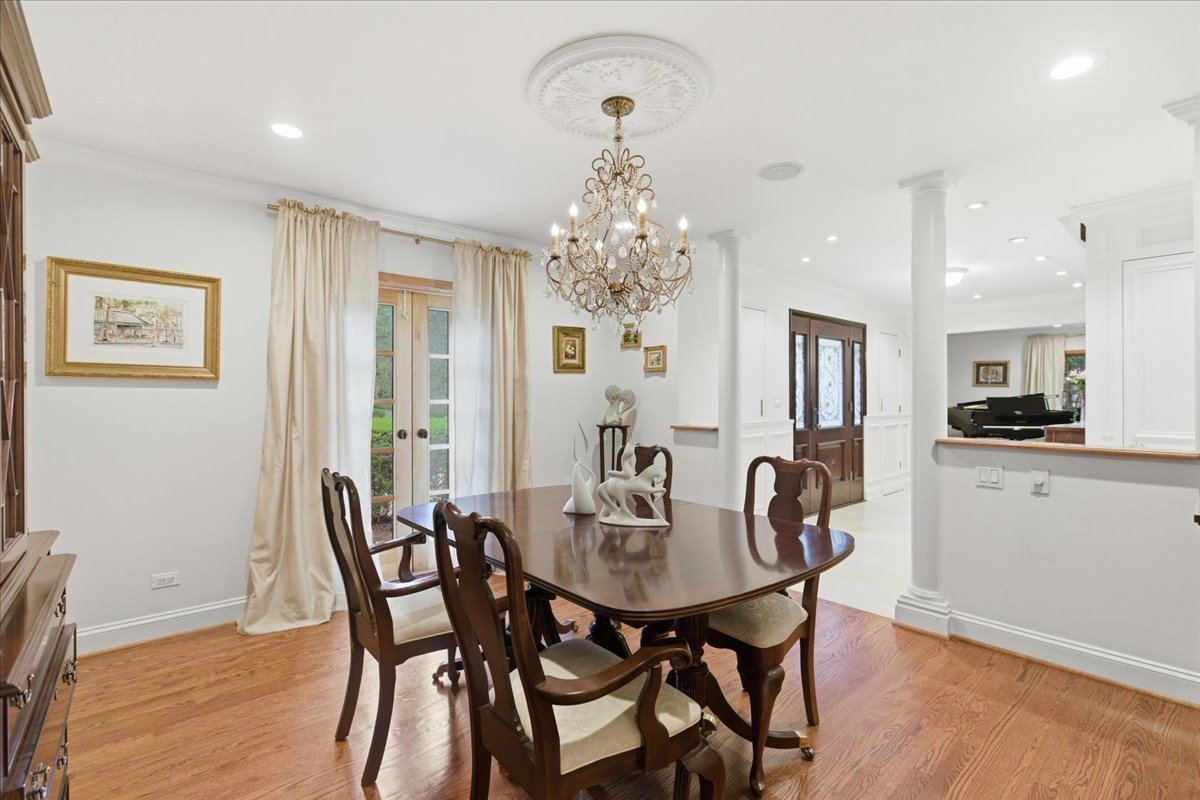 39 Mockingbird Lane