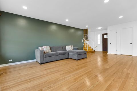 Tiny photo for 2720 Lincoln Lane, Wilmette, IL 60091 (MLS # 12505671)