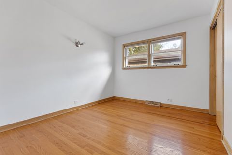 Tiny photo for 2720 Lincoln Lane, Wilmette, IL 60091 (MLS # 12505671)