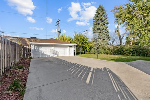 Tiny photo for 2720 Lincoln Lane, Wilmette, IL 60091 (MLS # 12505671)
