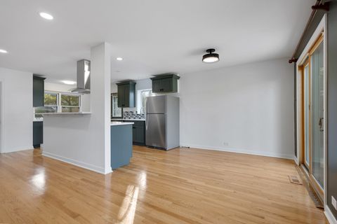 Tiny photo for 2720 Lincoln Lane, Wilmette, IL 60091 (MLS # 12505671)