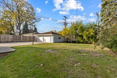 Tiny photo for 2720 Lincoln Lane, Wilmette, IL 60091 (MLS # 12505671)