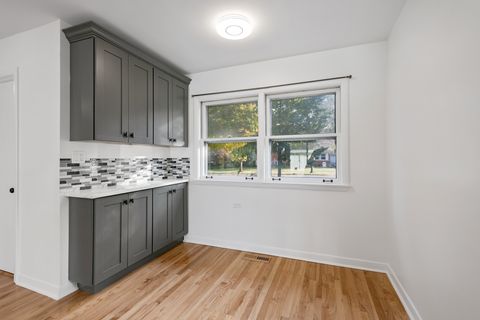 Tiny photo for 2720 Lincoln Lane, Wilmette, IL 60091 (MLS # 12505671)