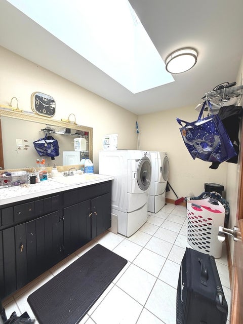 Tiny photo for 198 N Catalpa Street, Addison, IL 60101 (MLS # 12780281)