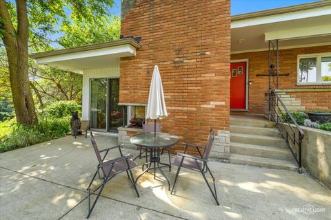 Tiny photo for 1002 Bruce Drive, Elgin, IL 60120 (MLS # 12468622)