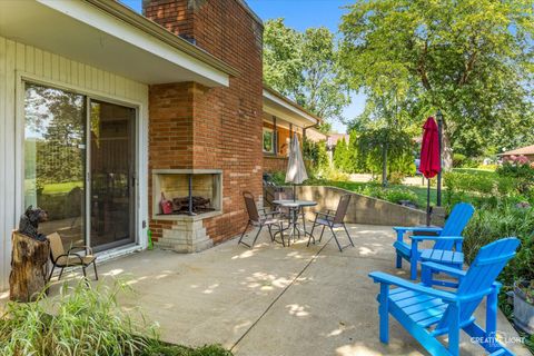 Tiny photo for 1002 Bruce Drive, Elgin, IL 60120 (MLS # 12468622)