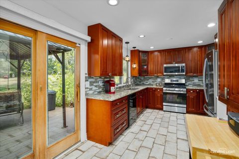 Tiny photo for 1002 Bruce Drive, Elgin, IL 60120 (MLS # 12468622)
