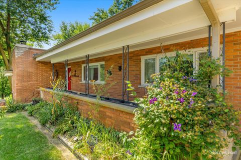 Tiny photo for 1002 Bruce Drive, Elgin, IL 60120 (MLS # 12468622)