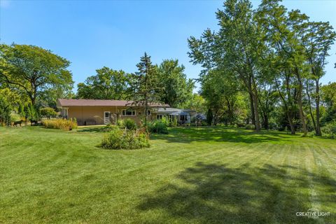 Tiny photo for 1002 Bruce Drive, Elgin, IL 60120 (MLS # 12468622)