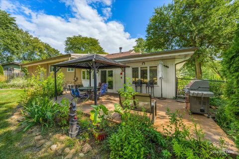 Tiny photo for 1002 Bruce Drive, Elgin, IL 60120 (MLS # 12468622)