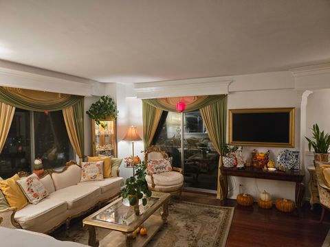 Tiny photo for 6933 N Kedzie Avenue #1209, Chicago, IL 60645 (MLS # 12521205)