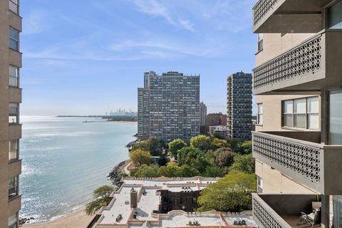 Tiny photo for 6301 N Sheridan Road #14E, Chicago, IL 60660 (MLS # 12560513)